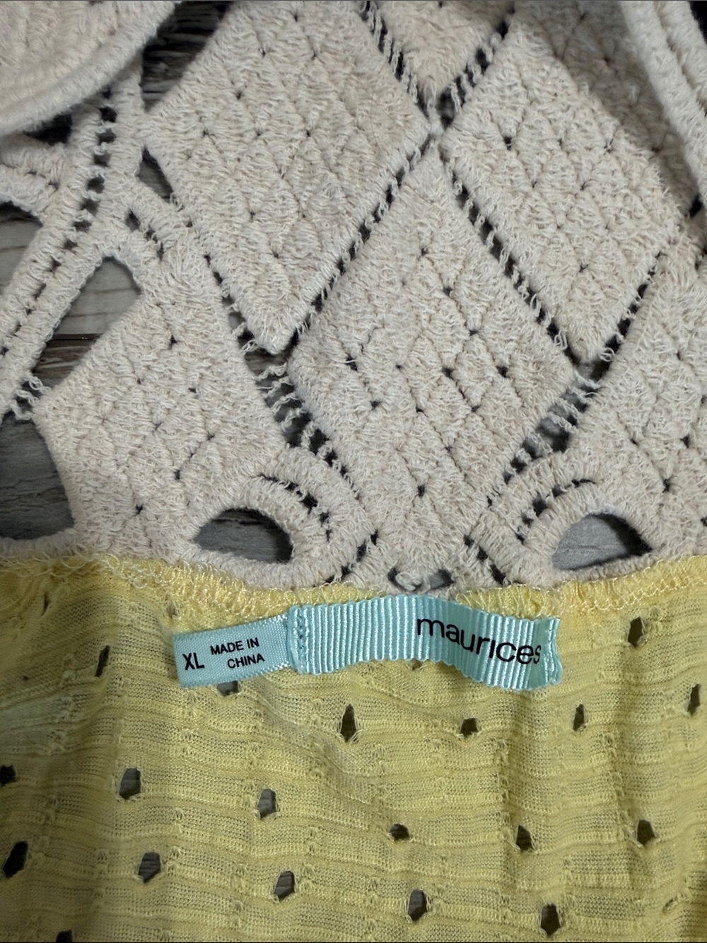 Crochet-Back Ruffle Eyelet Tank Top - Light Yellow - Picture 5 of 6